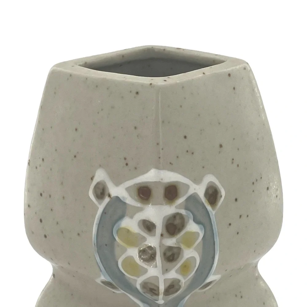 Small Turtle Bud Vase in Stoneware 6